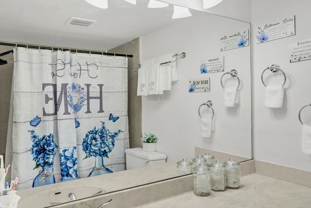 7980 N FRENCH Drive 3-202, Pembroke Pines, FL 33024