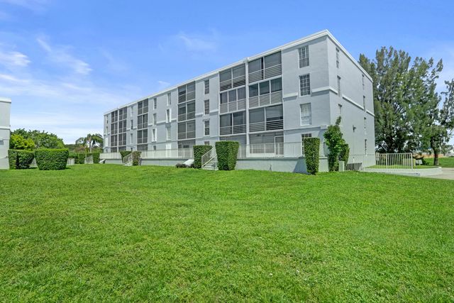 7980 N FRENCH Drive 3-202, Pembroke Pines, FL 33024