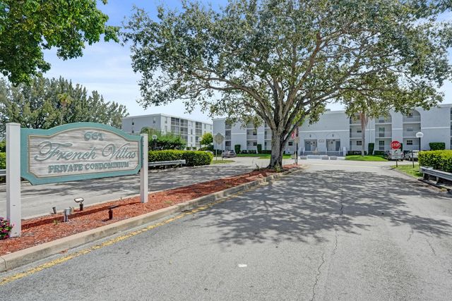 7980 N FRENCH Drive 3-202, Pembroke Pines, FL 33024