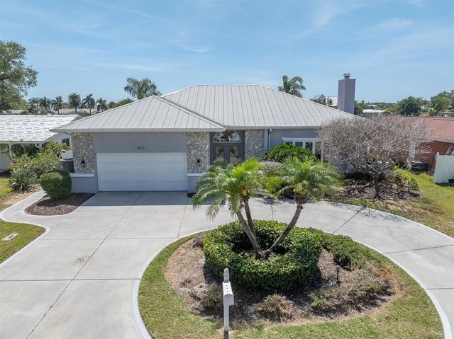 11870 6TH STREET E, Treasure Island, FL 33706