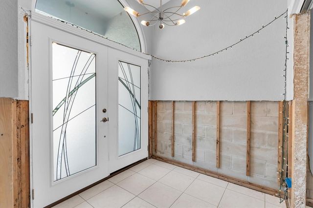 11870 6TH STREET E, Treasure Island, FL 33706