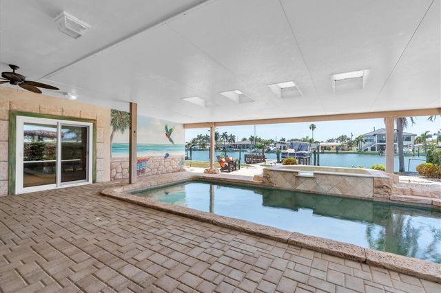 11870 6TH STREET E, Treasure Island, FL 33706