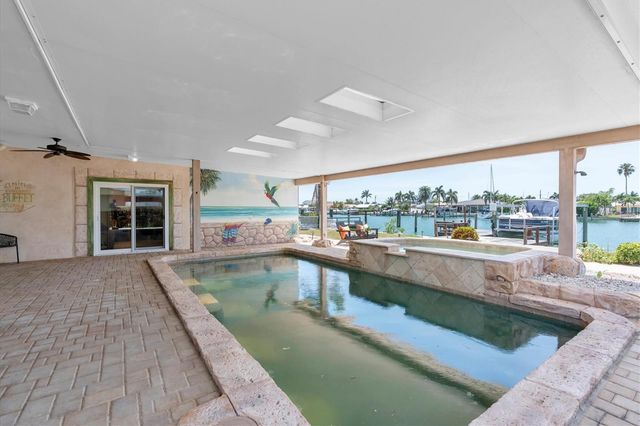 11870 6TH STREET E, Treasure Island, FL 33706