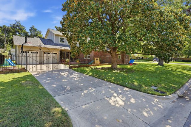 3712 Brighton Road, Fort Worth, TX 76109