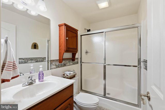 726 HEATHER RDG, Manheim, PA 17545