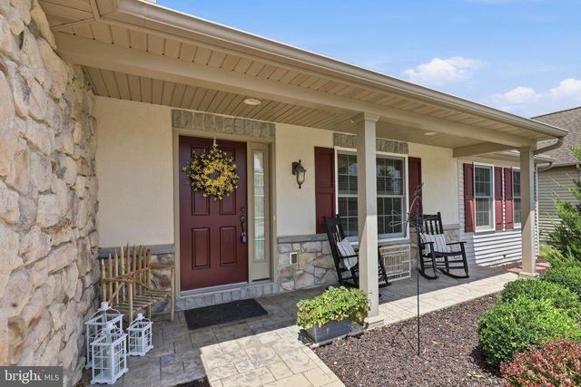 726 HEATHER RDG, Manheim, PA 17545