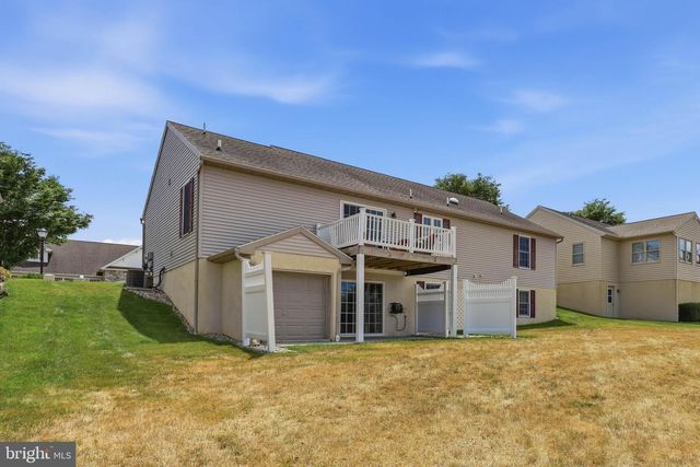 726 HEATHER RDG, Manheim, PA 17545