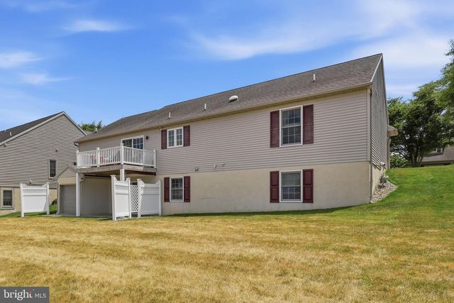 726 HEATHER RDG, Manheim, PA 17545
