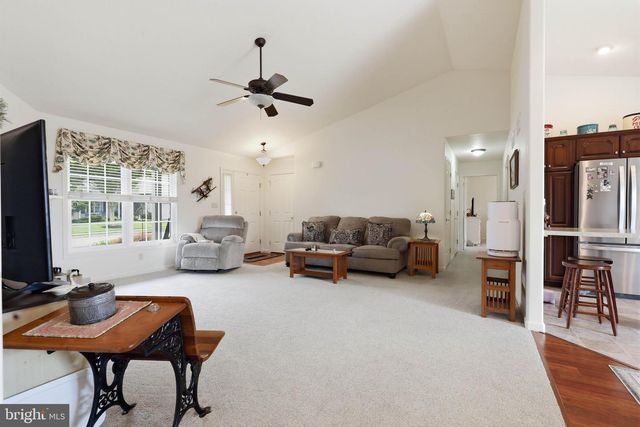 726 HEATHER RDG, Manheim, PA 17545