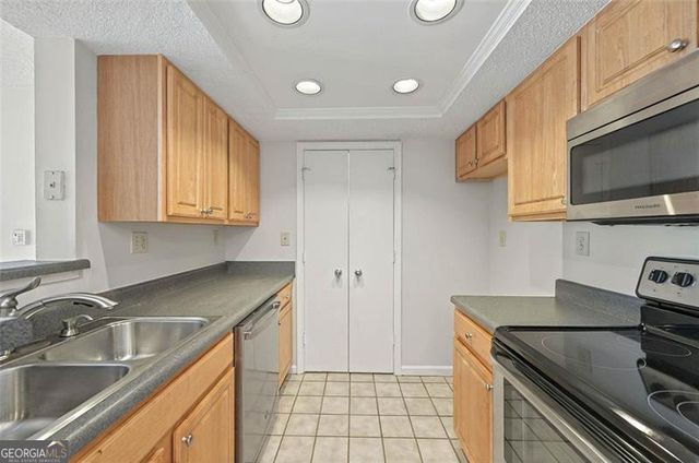 4106 CHASTAIN PARK Court NE, Atlanta, GA 30342