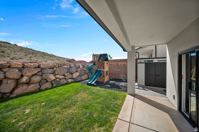 1090 E COYOTE CREST DR, Washington, UT 84780