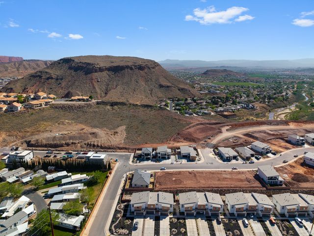 1090 E COYOTE CREST DR, Washington, UT 84780