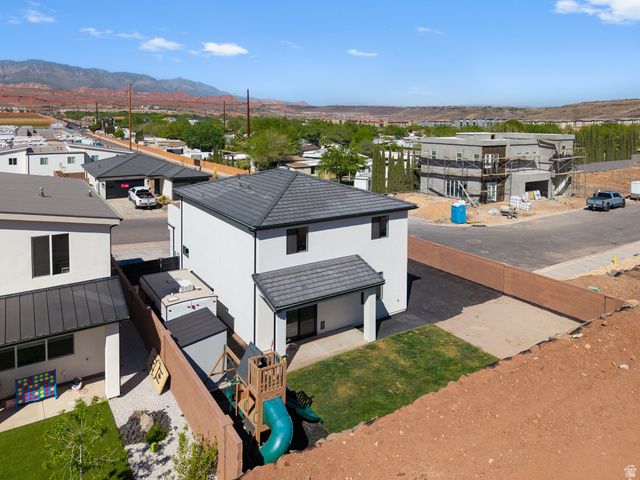 1090 E COYOTE CREST DR, Washington, UT 84780