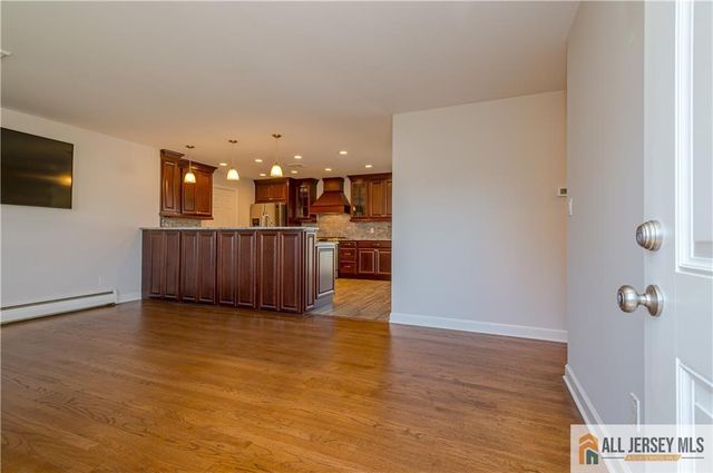 400 Whittier Avenue, Dunellen, NJ 08812