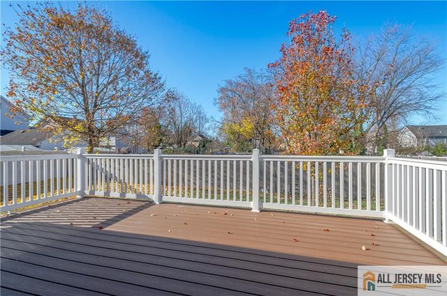 400 Whittier Avenue, Dunellen, NJ 08812