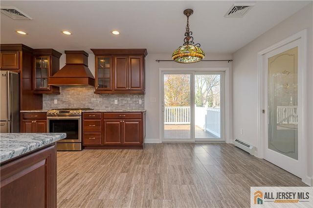 400 Whittier Avenue, Dunellen, NJ 08812