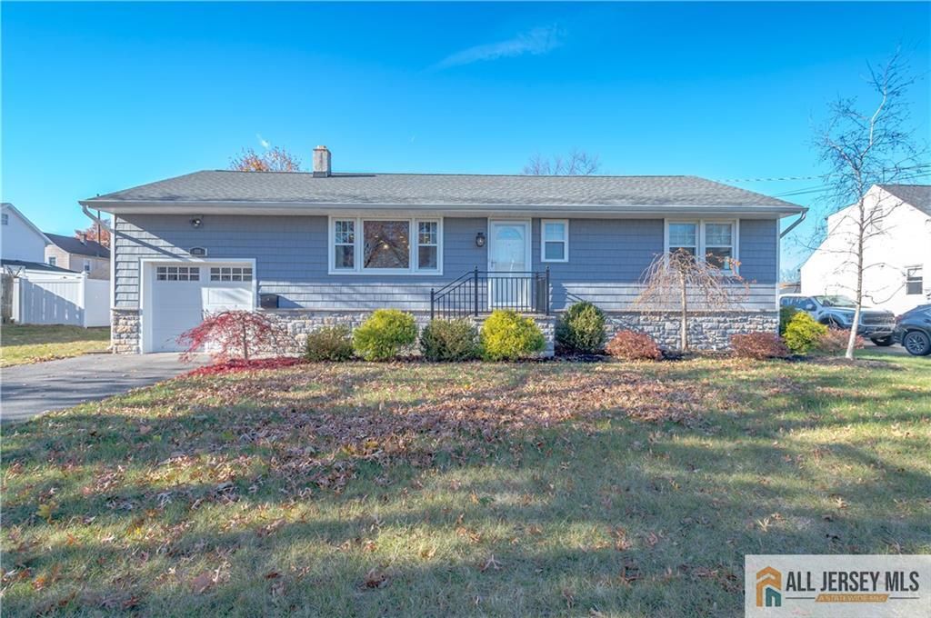 400 Whittier Avenue, Dunellen, NJ 08812