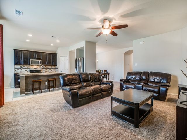 1119 Luckenbach Drive, Forney, TX 75126
