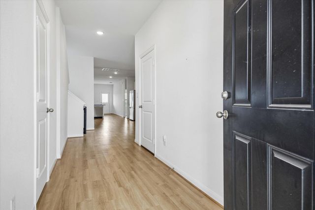 157 Lt Rusty DR, Jarrell, TX 76537