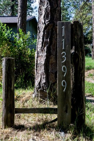 11399 Sadie Ln, Grass Valley, CA 95945