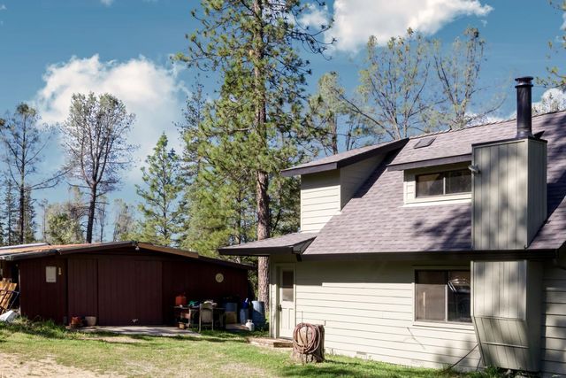 11399 Sadie Ln, Grass Valley, CA 95945