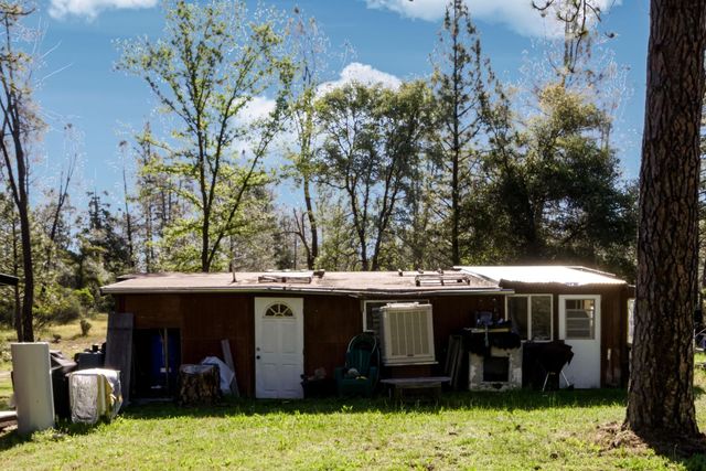 11399 Sadie Ln, Grass Valley, CA 95945