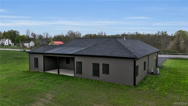 5597 Stone Road, Lockport Town, NY 14094