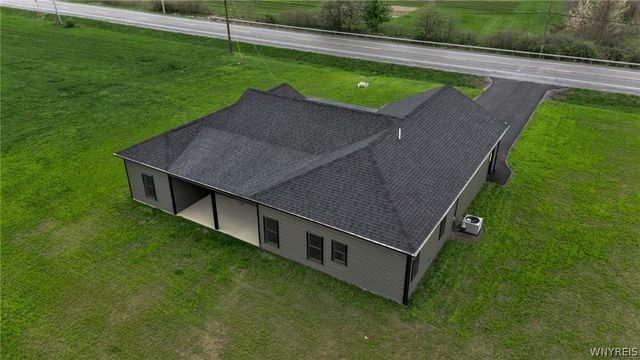 5597 Stone Road, Lockport Town, NY 14094