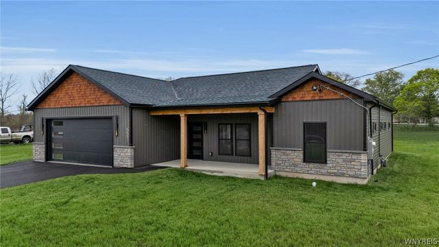 5597 Stone Road, Lockport Town, NY 14094