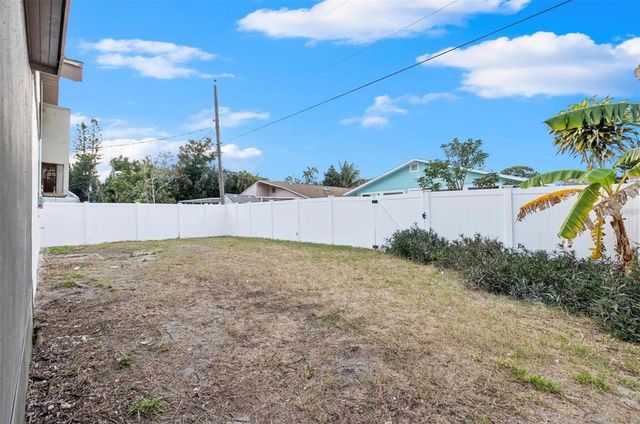 2347 BENSON STREET, Sarasota, FL 34231