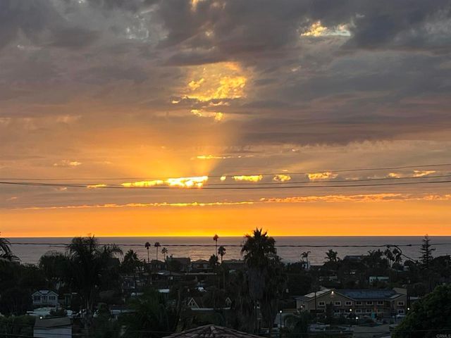 431 Orpheus Avenue, Encinitas, CA 92024