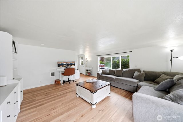 207 Cedar Avenue, Sultan, WA 98294