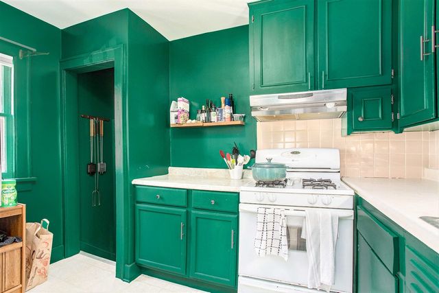 90 N Broad Street, Battle Creek, MI 49017