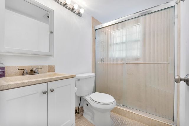 281 Fanshaw G, Boca Raton, FL 33434