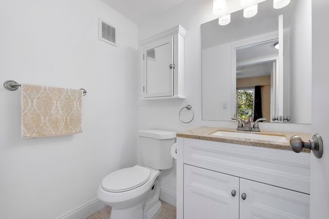 281 Fanshaw G, Boca Raton, FL 33434