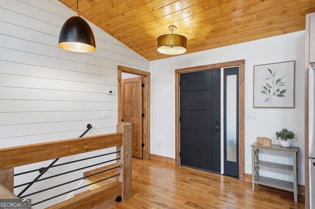 155 Doe Run, Ellijay, GA 30540