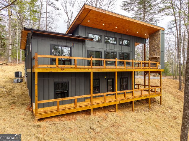 155 Doe Run, Ellijay, GA 30540