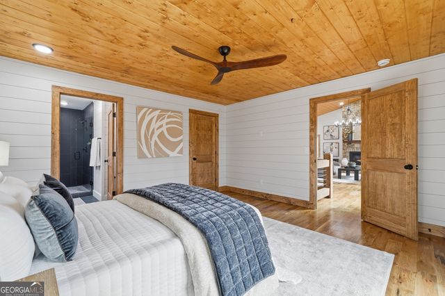 155 Doe Run, Ellijay, GA 30540