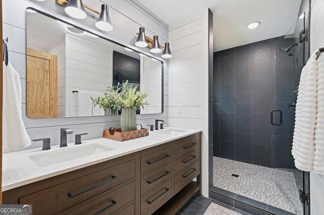 155 Doe Run, Ellijay, GA 30540