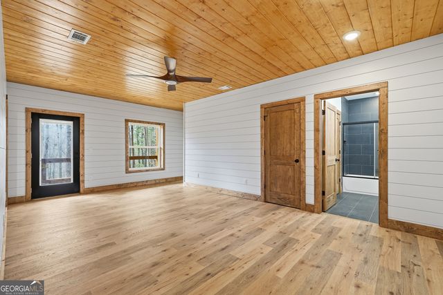 155 Doe Run, Ellijay, GA 30540