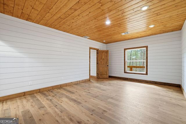 155 Doe Run, Ellijay, GA 30540