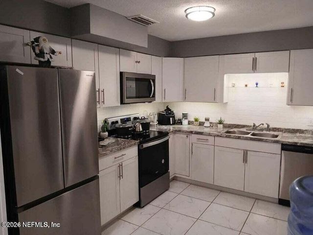 4123 PIPER Drive, Jacksonville, FL 32207