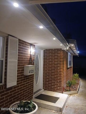 4123 PIPER Drive, Jacksonville, FL 32207