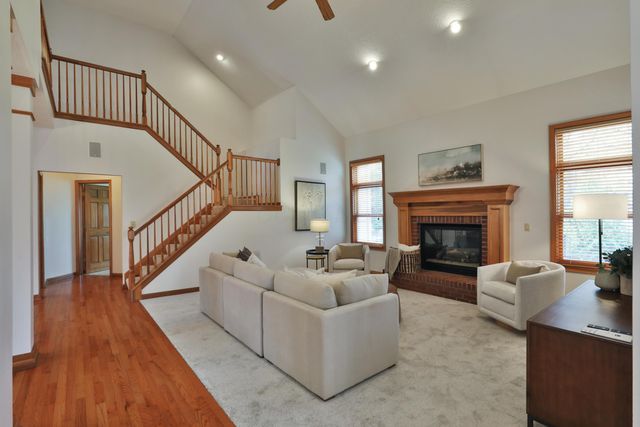 3827 Rockpointe Drive, Columbus, OH 43221