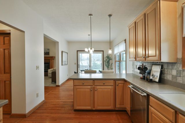 3827 Rockpointe Drive, Columbus, OH 43221