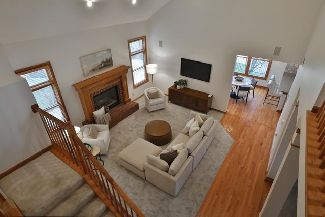 3827 Rockpointe Drive, Columbus, OH 43221