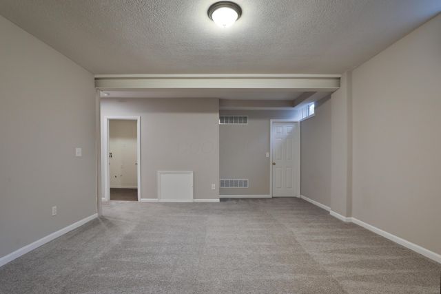 3827 Rockpointe Drive, Columbus, OH 43221