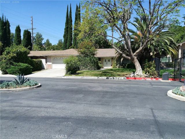 8307 Sedan, West Hills, CA 91304