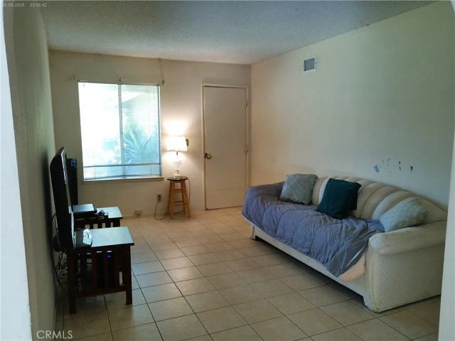 8307 Sedan, West Hills, CA 91304