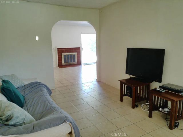 8307 Sedan, West Hills, CA 91304
